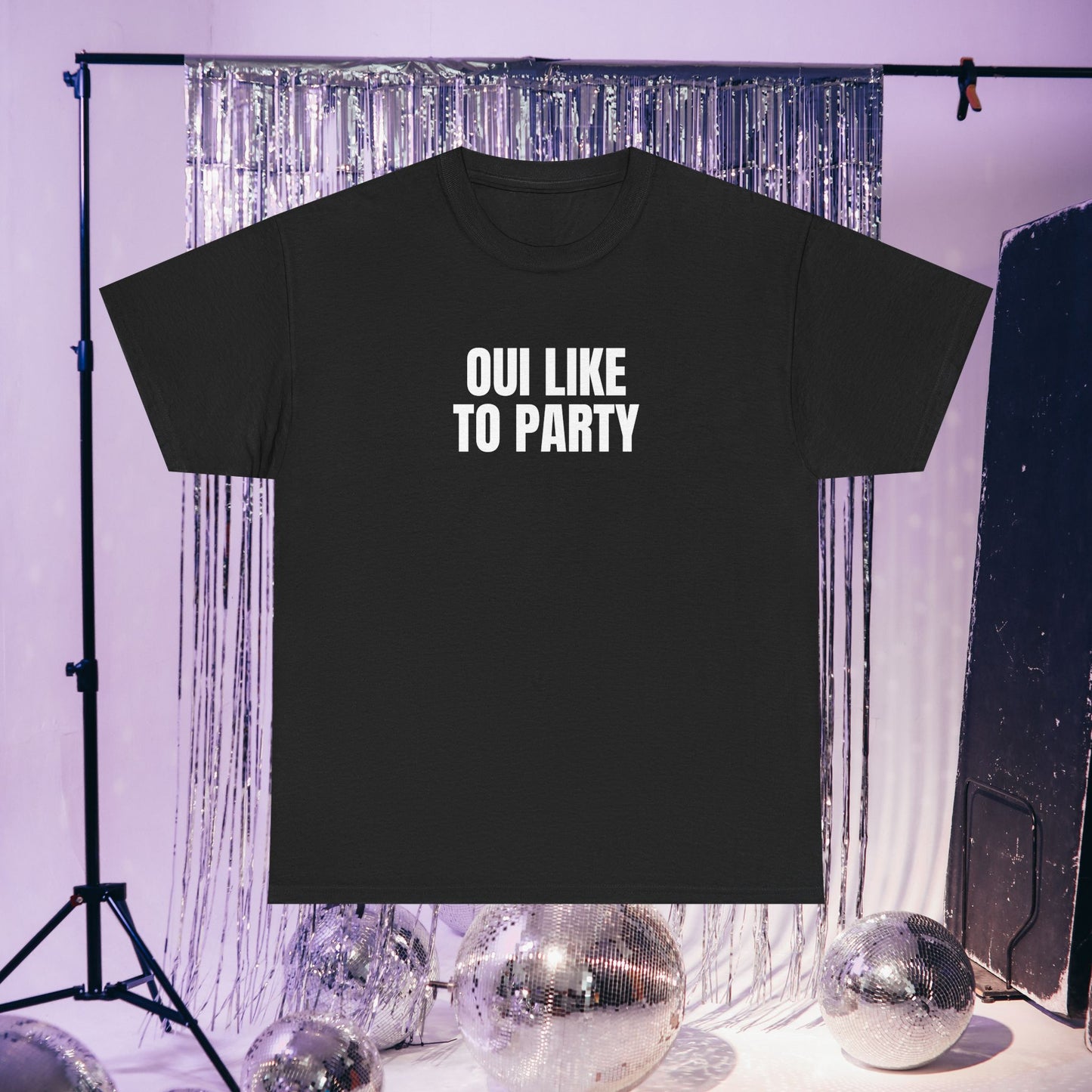 Oui like to party T-shirt