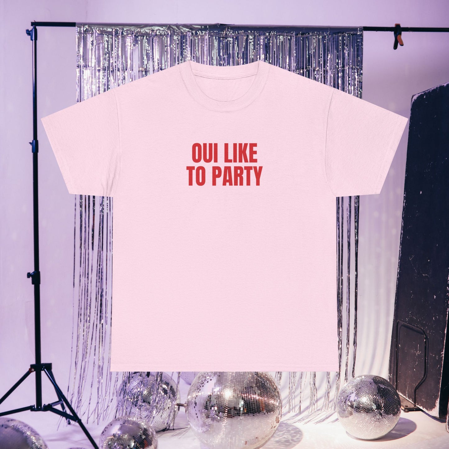 Oui like to party T-shirt